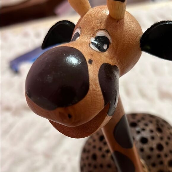 Charming Giraffe Lamp - Brown and Black - Picture 3 of 7